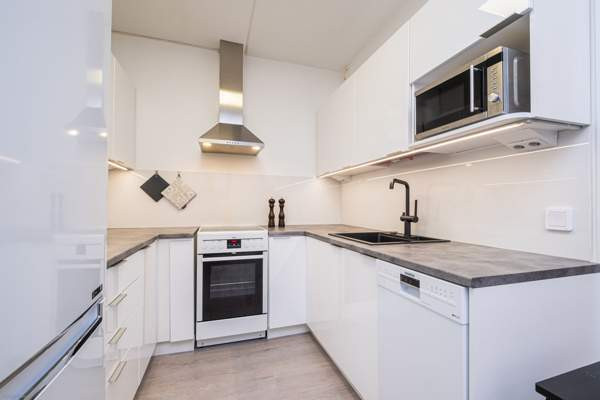 2h + kk + kph + lasitettu parveke  Espoo - photo 4