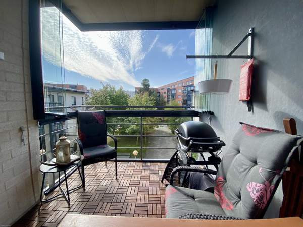 2h + kk + s + p  Helsinki - valokuva 2