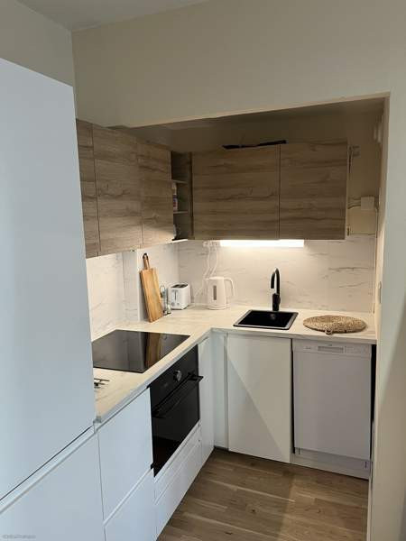 1h + kk  Helsinki - valokuva 2