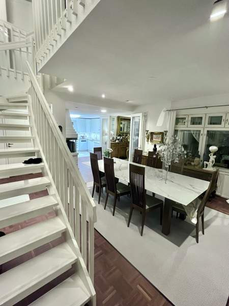 4 h + k + s + 2 x wc + viherhuone + aputilat  Helsinki - valokuva 5