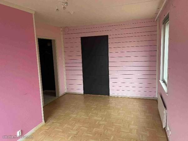 10h + k + s + p + 4wc + 2kph + varastot + ullakko  Orivesi - изображение 3