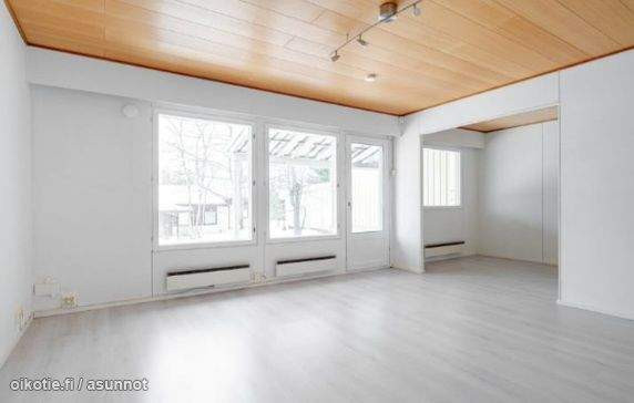 2h+k+s+vh+wc+piha+ulkovarasto  Espoo - valokuva 1