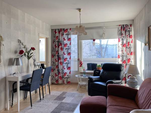 1h + kk + vh + lasitettu parveke  Хювинкяя - изображение 1