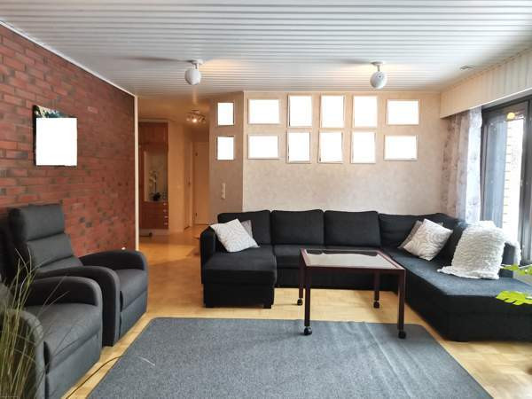 4h + k + tkh + khh + ph + wc + s + at  Varkaus - valokuva 5