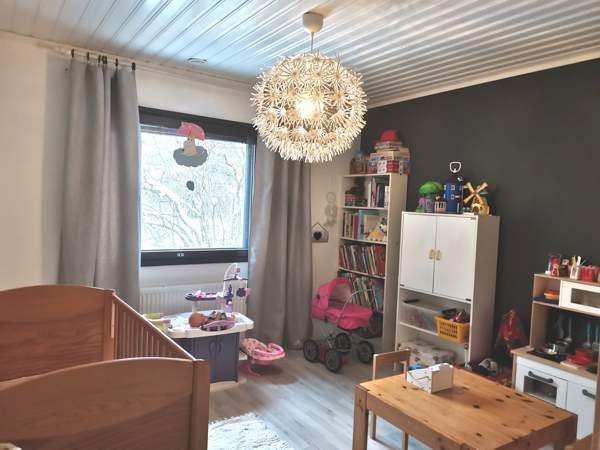 4h + k + tkh + khh + ph + wc + s + at  Varkaus - valokuva 8