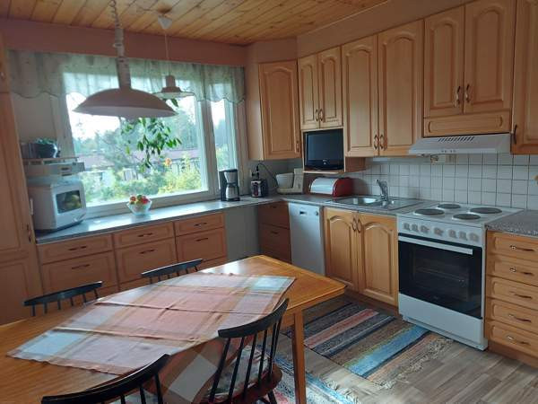 4h + keittiö, sauna ja pesutilat, wc, parveke  Nurmes - valokuva 4