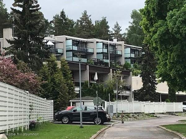 6h + k + 4 mh + tv-huone +wc + kph+khh+ u+s  Espoo - photo 2