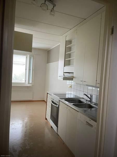 3h + k + kph + et + 2 wc + terassi + varasto  Kemin - photo 4