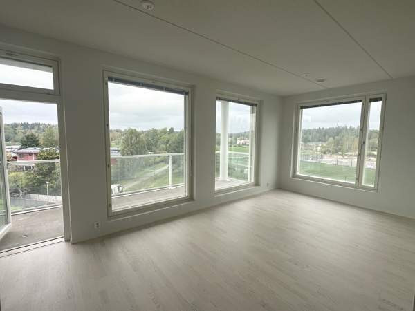 3h + sauna + kph + keittiö + parveke  Kirkkonummi - photo 1