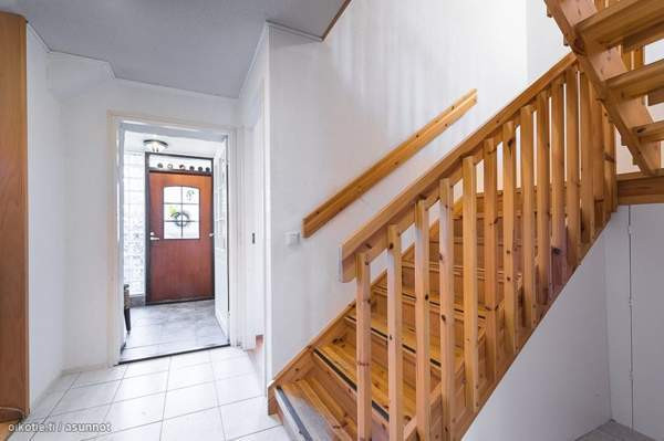 5h - 3mh, KHH + takkahuone + S + kph + 2wc + 2vh +  Helsinki - photo 7