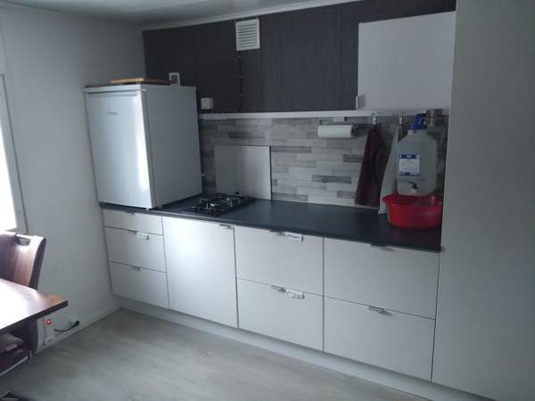1h + k + s  Lons-le-Saunier - valokuva 3
