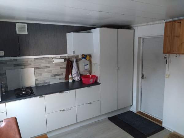 1h + k + s  Lons-le-Saunier - valokuva 4