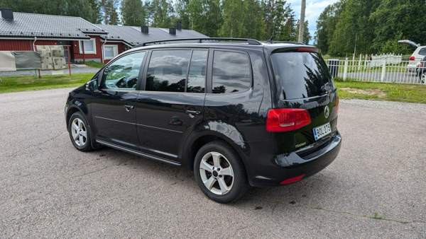 Volkswagen Touran Oulu - photo 5