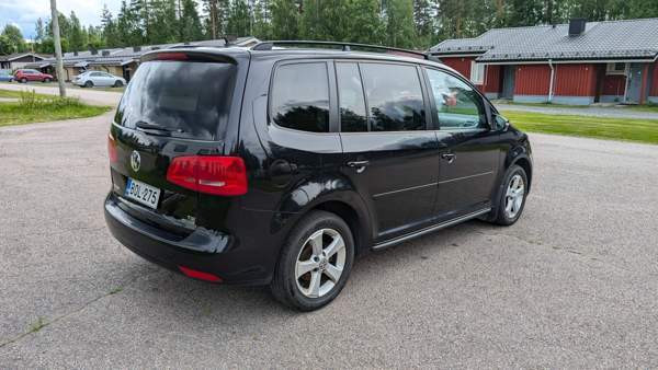 Volkswagen Touran Оулу - изображение 8