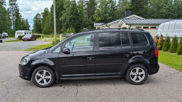 Volkswagen Touran Оулу - изображение 4