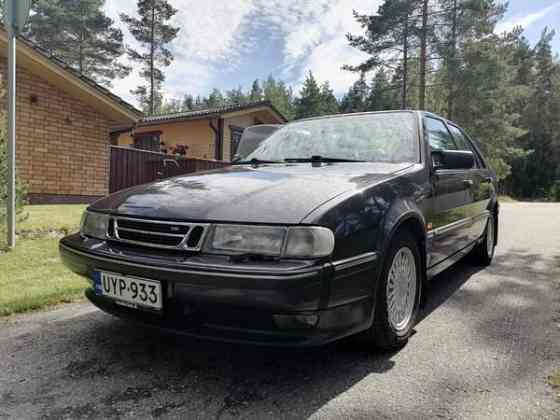 Saab 9000 Haemeenlinna