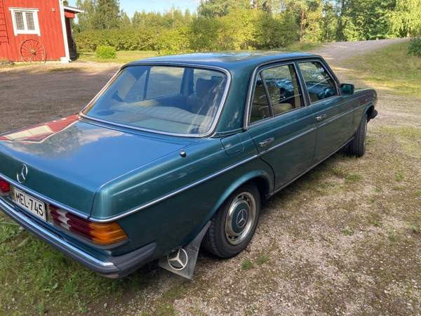 Mercedes-Benz 300 Йямся - изображение 2