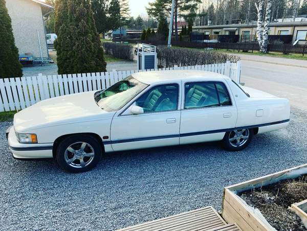 Cadillac De Ville Sastamala - изображение 1