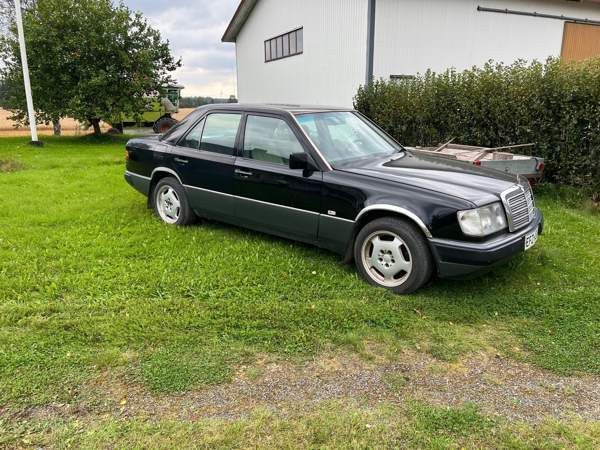 Mercedes-Benz 200 Huittinen - изображение 1