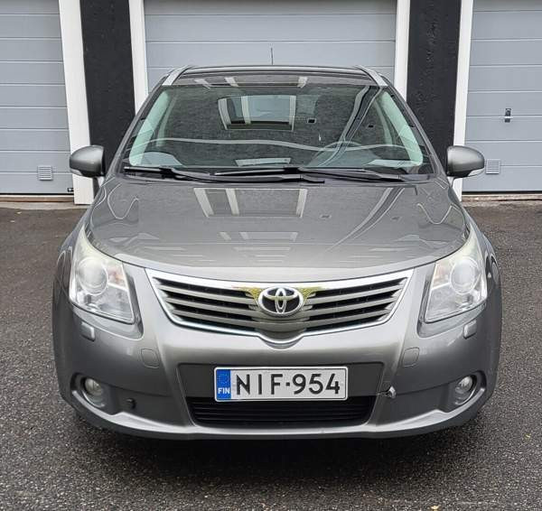 Toyota Avensis Kuopio - valokuva 2