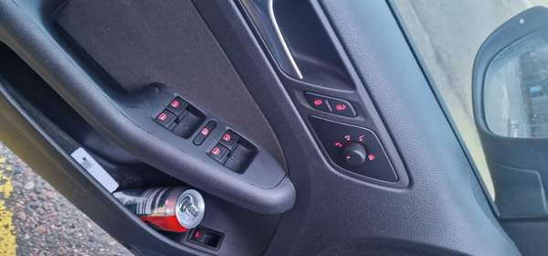 Volkswagen Jetta Helsinki - valokuva 8