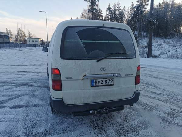 Toyota Hiace Tuusula - valokuva 4