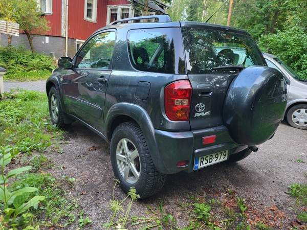 Toyota RAV4 Vantaa - valokuva 2