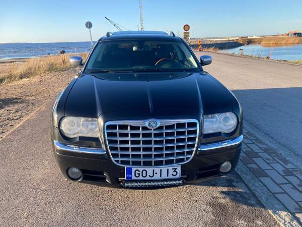 Chrysler 300C Kalajoki - изображение 5