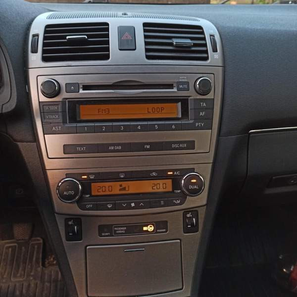 Toyota Avensis Raasepori - изображение 6