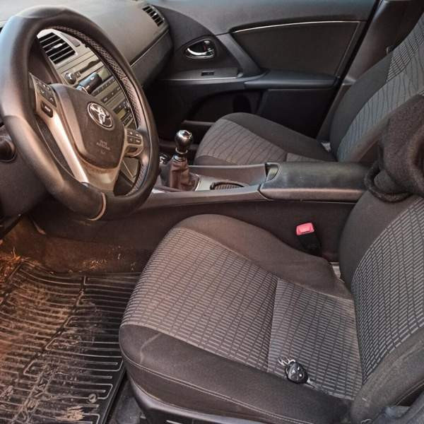 Toyota Avensis Raasepori - изображение 5