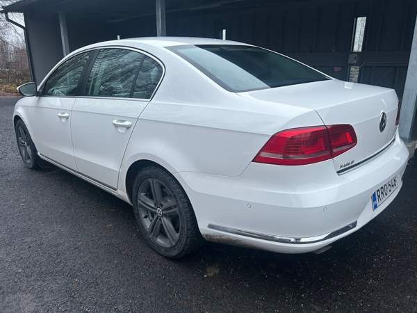 Volkswagen Passat Нокиа - изображение 3