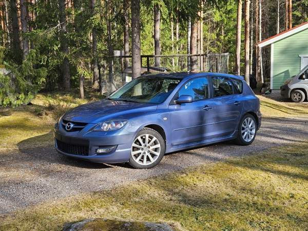 Mazda 3 Jyväskylä - valokuva 1