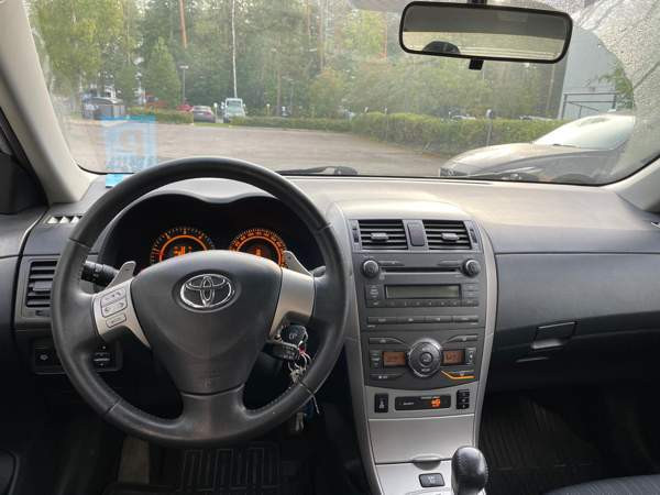 Toyota Corolla Helsinki - изображение 5