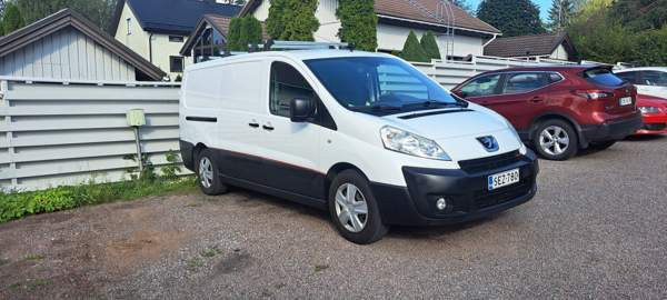 Peugeot Expert Helsinki - valokuva 1