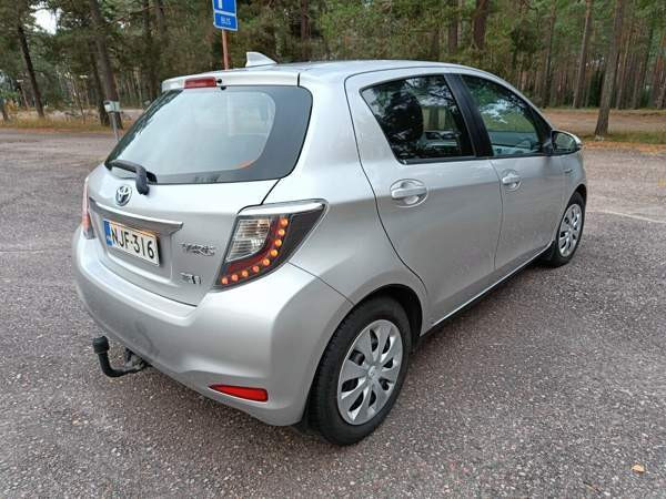 Toyota Yaris Paimio - изображение 7