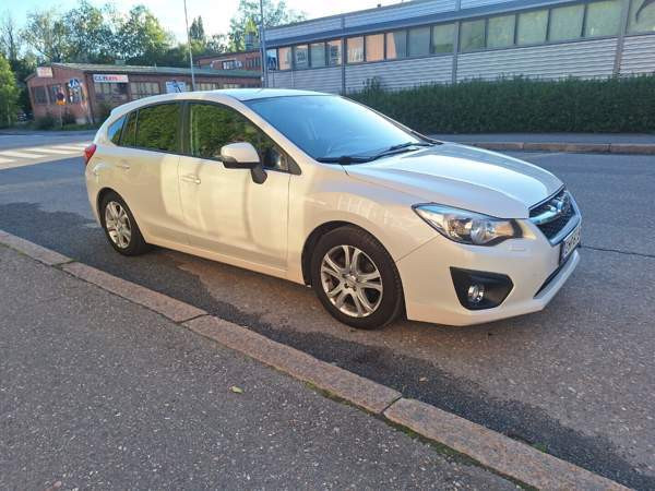 Subaru Impreza Glebychevo - valokuva 2