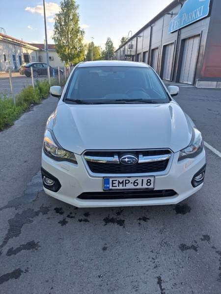 Subaru Impreza Glebychevo - valokuva 1