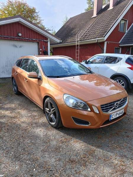 Volvo V60 Kontiolahti - изображение 3