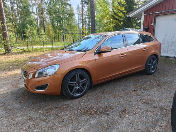 Volvo V60 Kontiolahti - изображение 1