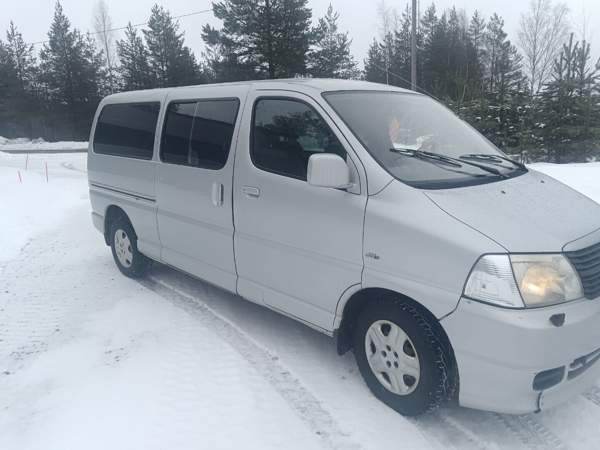 Toyota Hiace Yloejaervi - изображение 1