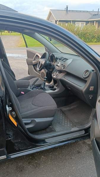 Toyota RAV4 Сейняйоки - изображение 6