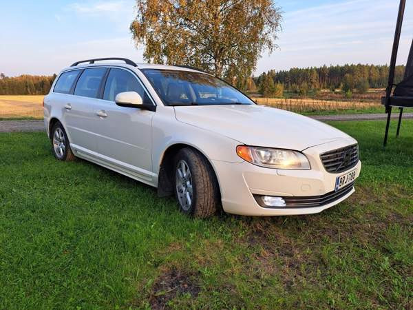 Volvo V70 Ugleural'skiy - valokuva 6