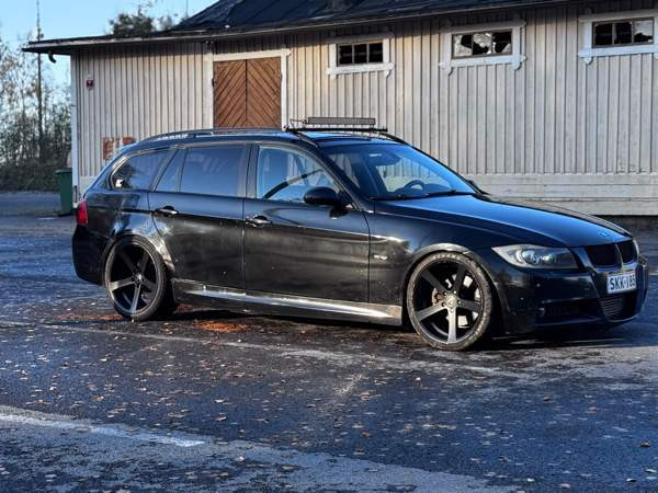 BMW 330 Vaasa - valokuva 2