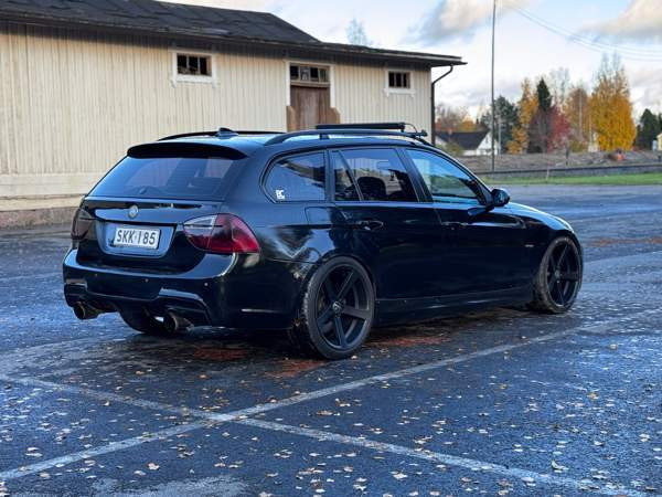 BMW 330 Vaasa - valokuva 1