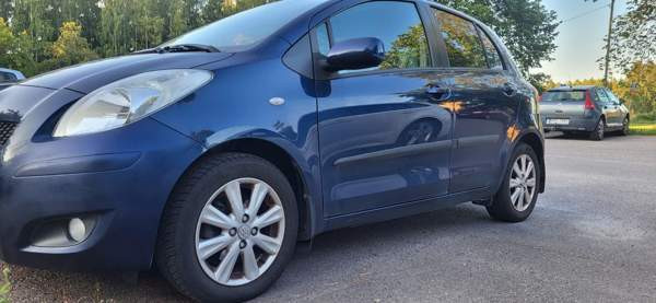 Toyota Yaris Вантаа - изображение 8