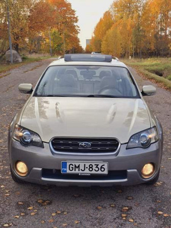 Subaru Outback Vantaa - valokuva 1