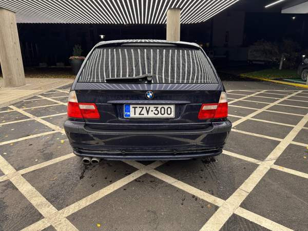 BMW 330 Espoo - valokuva 4