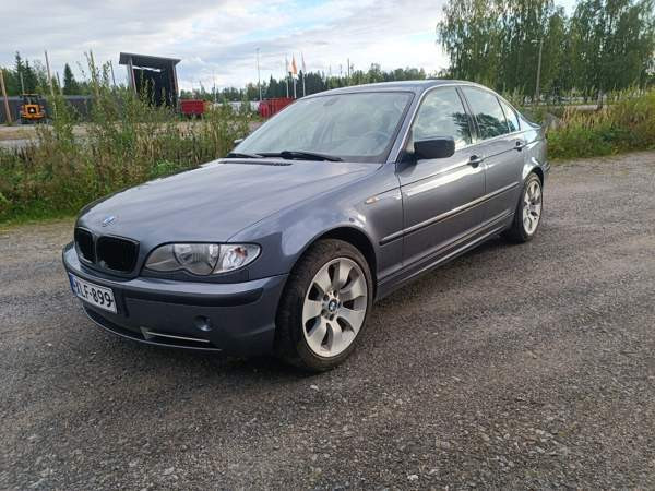 BMW 330 Mikkeli - valokuva 2