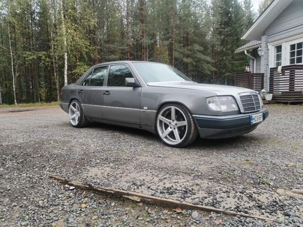 Mercedes-Benz 220 Lapua - valokuva 1