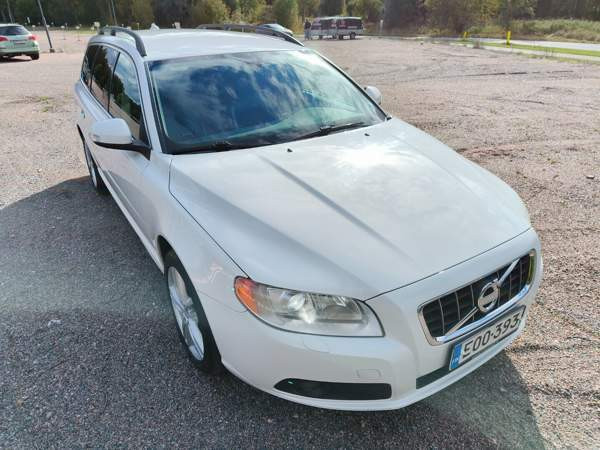 Volvo V70 Haemeenlinna - valokuva 4